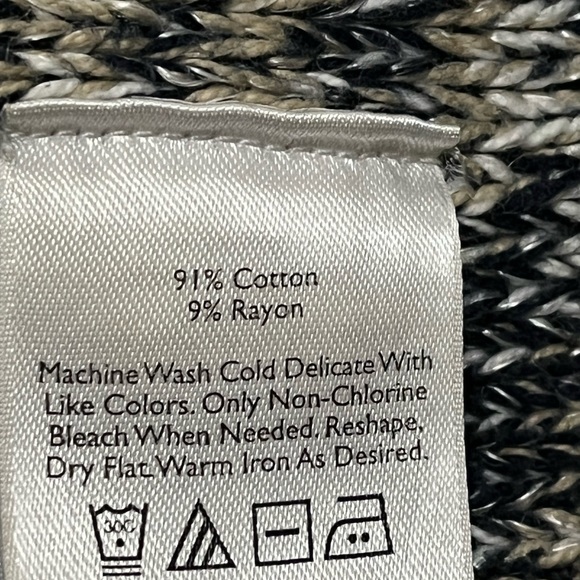 EUC EDDY BAUER Heavy Knit Cardigan with Exceptional Front Detailing - Picture 9 of 11